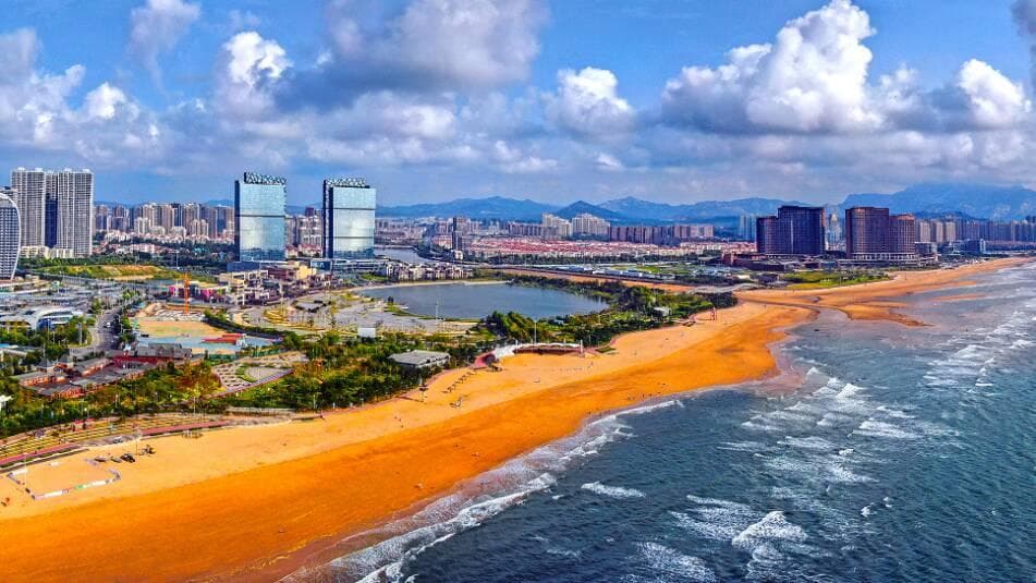青岛西海岸新区推动重点产业链能级跃升，加速培育新质生产力
