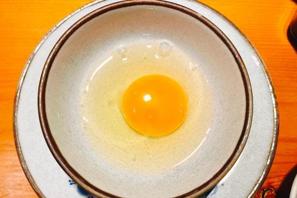 乌鸡蛋的功效与作用、禁忌和食用方法