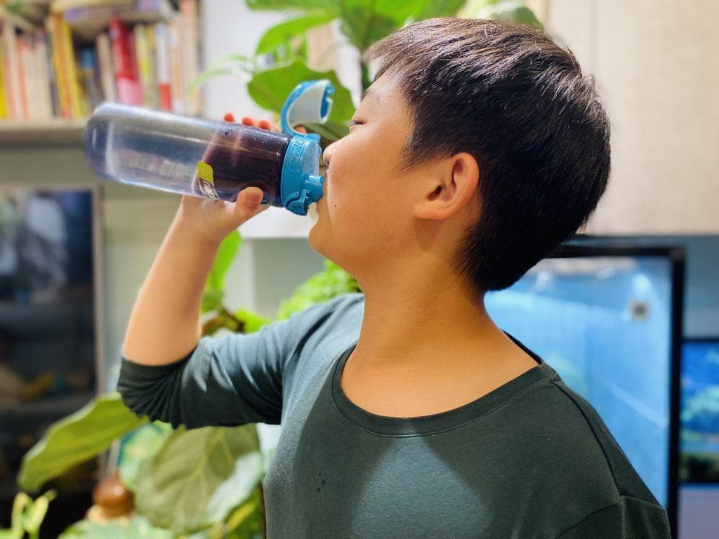 喝水就能瘦？营养师揭秘3大喝水减重法则，掌握水分管理轻松瘦身