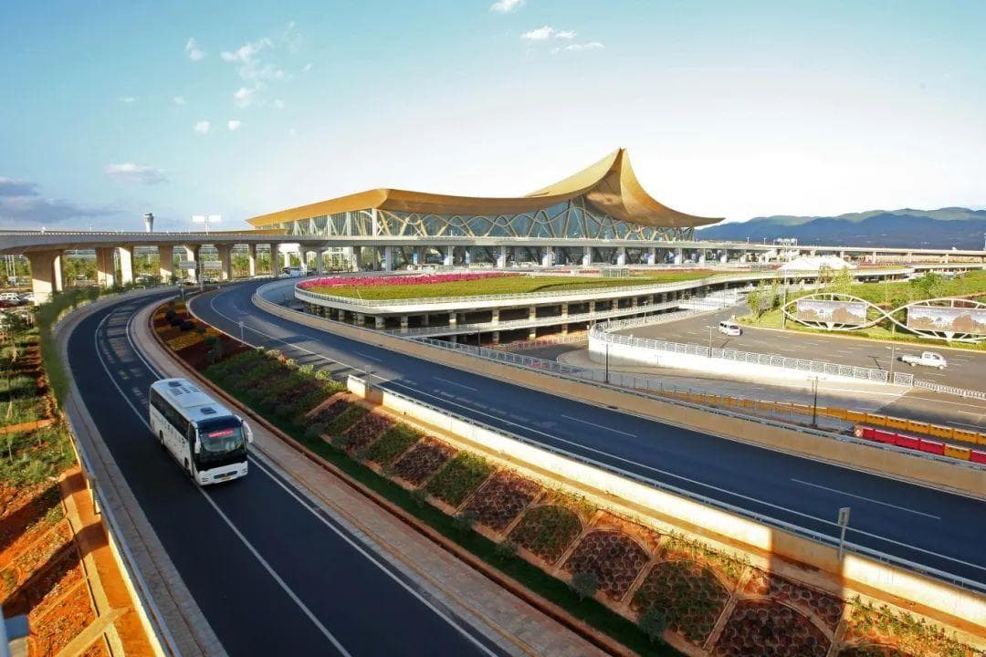 山高水更长 孔雀再飞翔 ——昆明长水国际机场改扩建工程全面推进