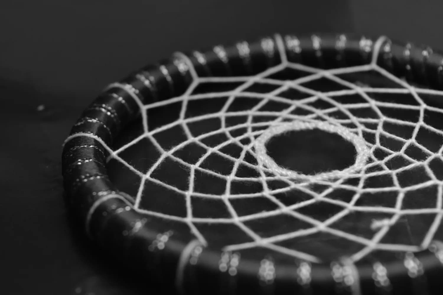 哈佛大学研究揭示：梦话背后的科学真相