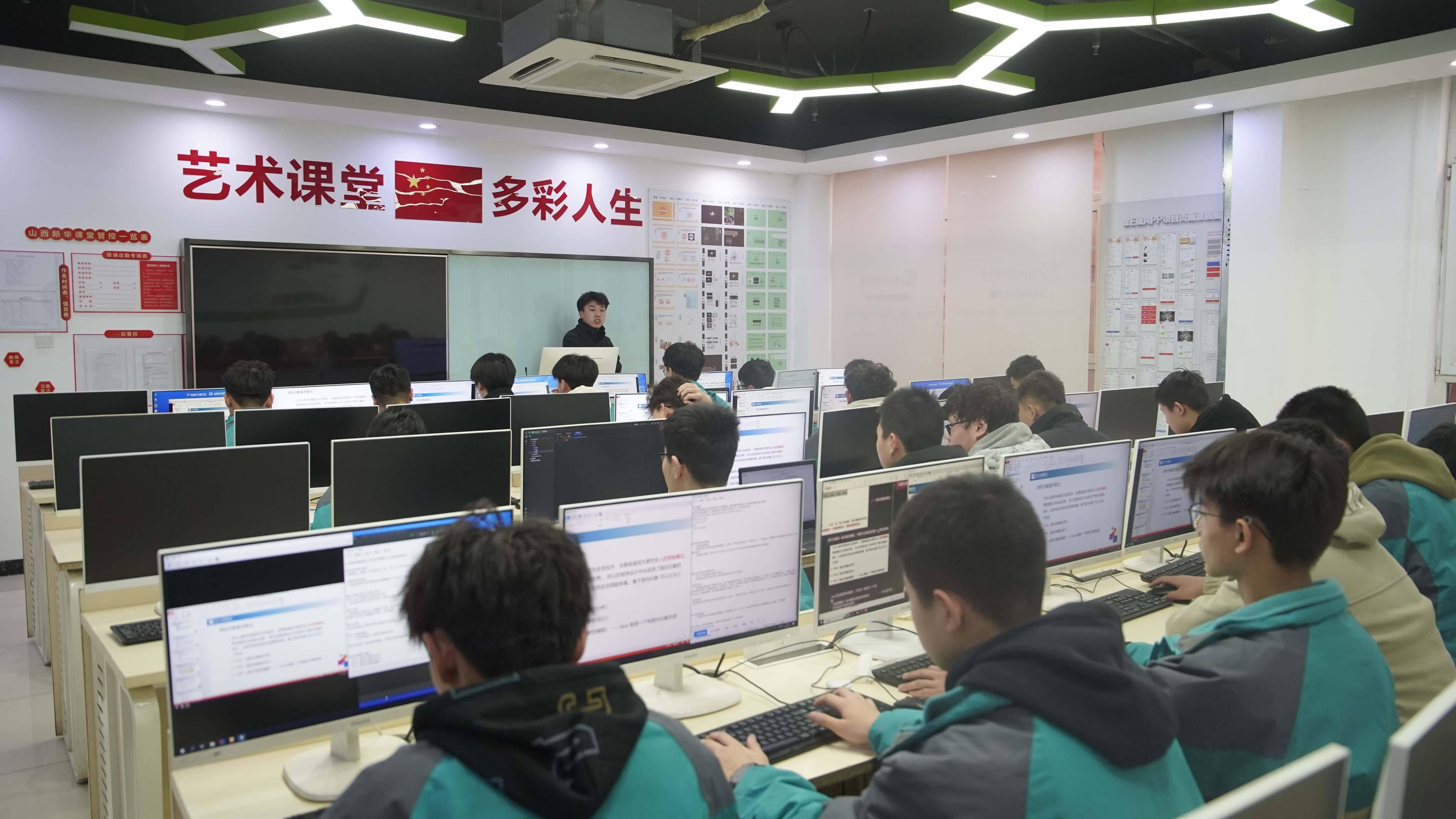 初中生成绩不理想，考不上高中，孩子将来还能有哪些其他选择？