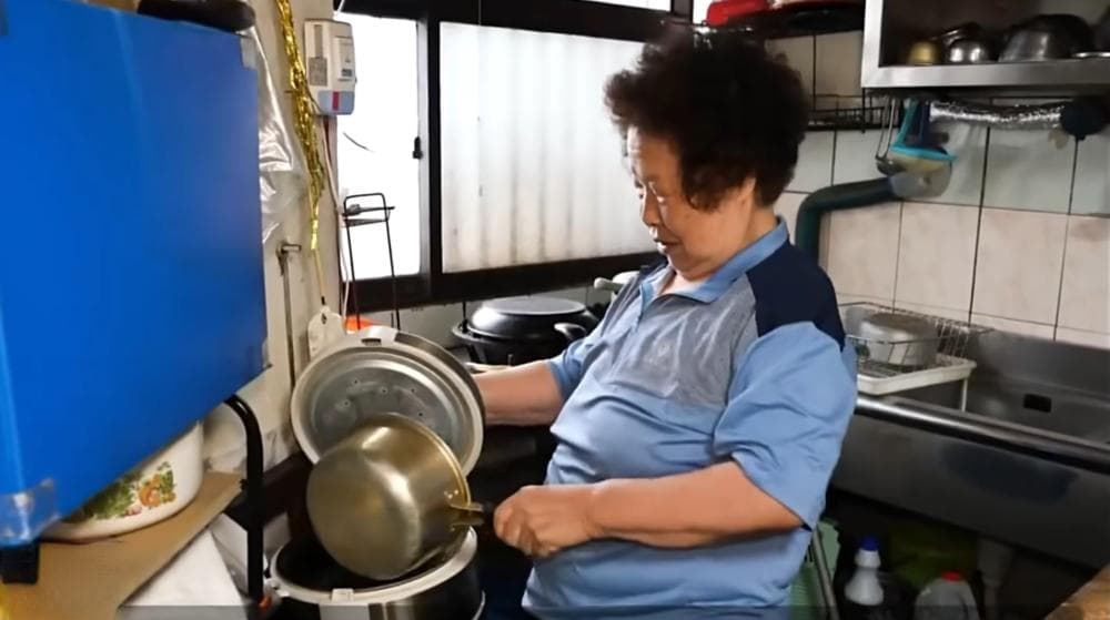 煮了50年泡面，还是这么简单？韩国人的美食逻辑硬核到人看不懂