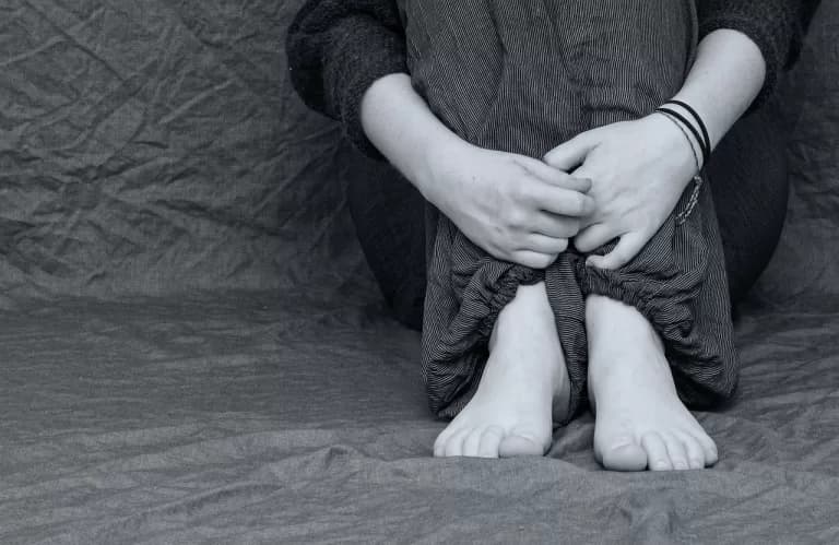 血清素不足真的会导致抑郁症吗？血清素的功效、过量摄入与副作用全解析