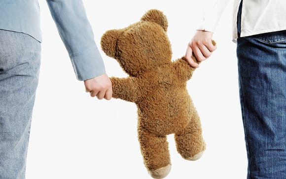 父母离婚后，孩子容易自卑缺爱，这些权益要保障