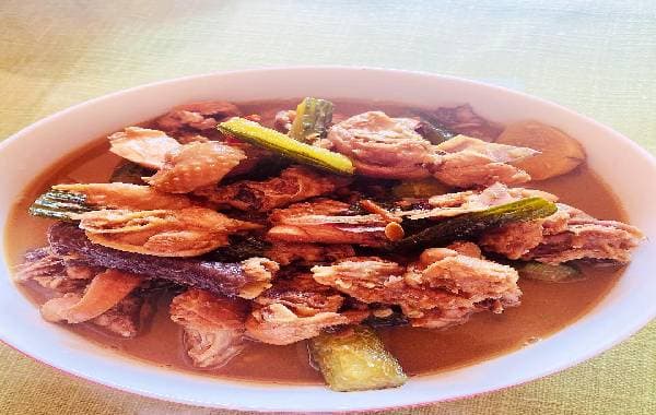 黄瓜炖鸡：一道美味又健康的家常菜