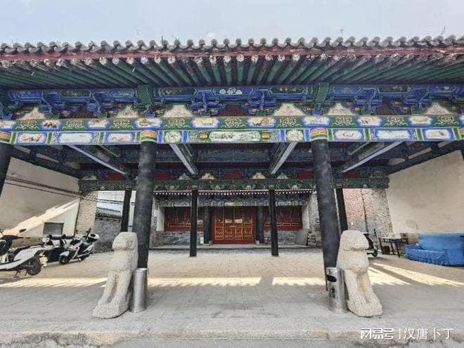 渼陂湖畔的宗祠传奇：王氏家族的荣耀与西安鄠邑的文化遗产