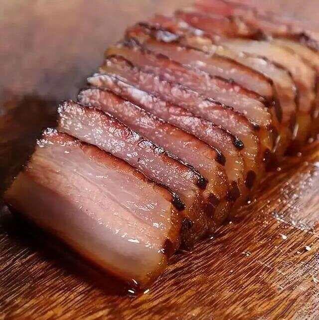 腊肉晒制全攻略：从选材到食用，详解15-20天的完美晒制过程