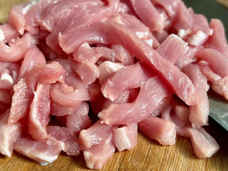 野山椒炒肉：下饭神器的完美制作指南