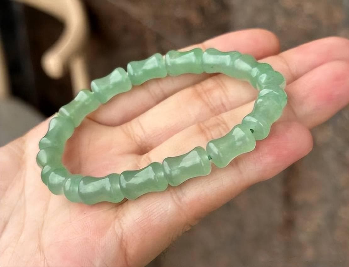 翡翠和玉的区别是什么？哪一个更好？