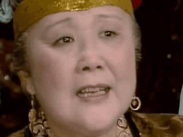红楼梦中秦可卿与宝玉是何关系？她在宁国府的地位如何？