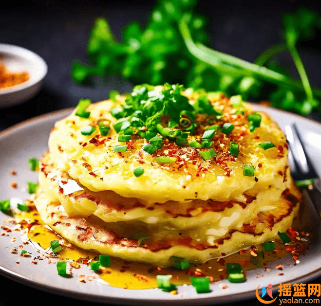 土豆丝饼的做法：香酥美味，营养丰富