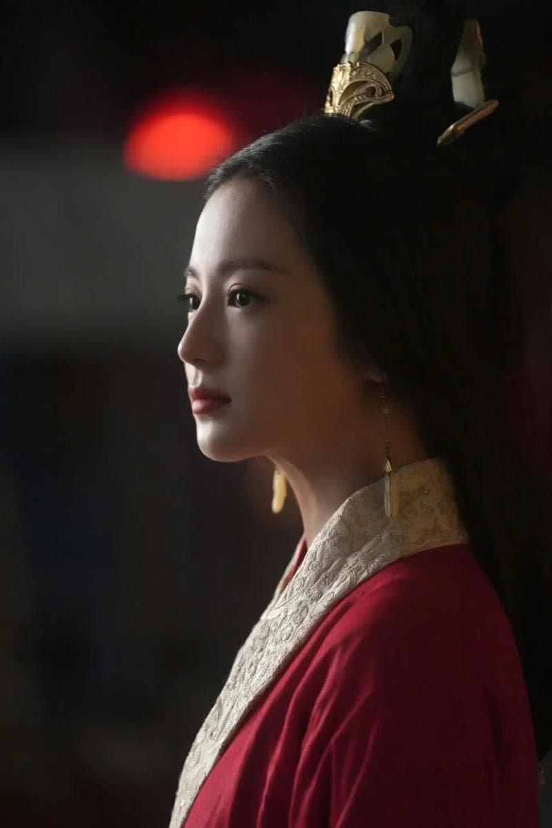 张雅钦：《古相思曲》《救了一万次的你》《千古玦尘》等多部热剧的女主角
