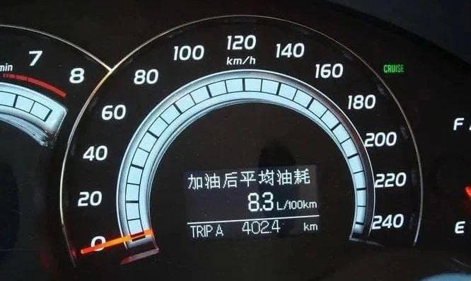 92的车加95的油会怎么样？内行人说出真相，之前可能都加错了……