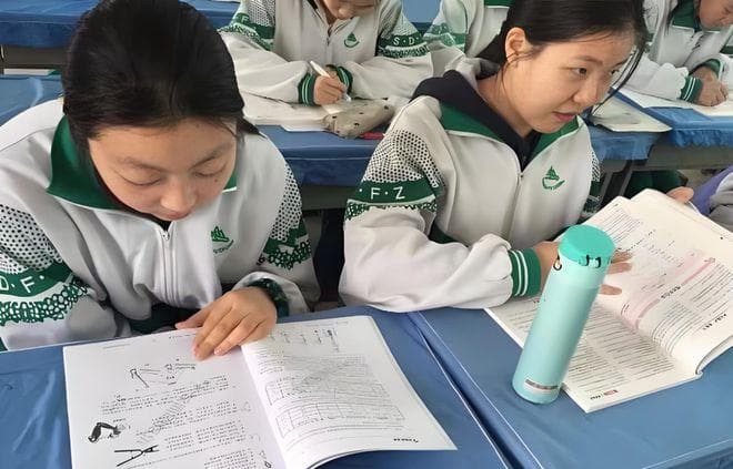 初中寒假，成绩中等的孩子抓好这几点，下学期开学后就是黑马！