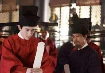 在古代能上朝参见皇帝的是哪些人？有何要求