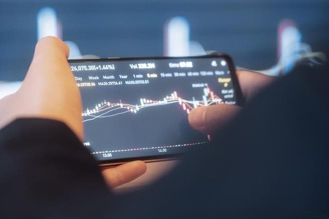 新手炒股完全指南：费用、开户、交易一文通