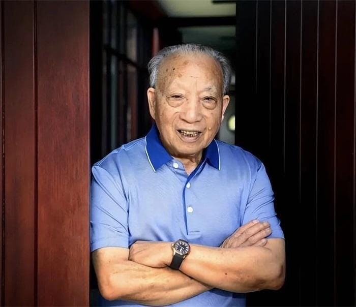 哈斯丹评横店之父徐文荣：复刻圆明园，文化产业助推地方经济新篇章