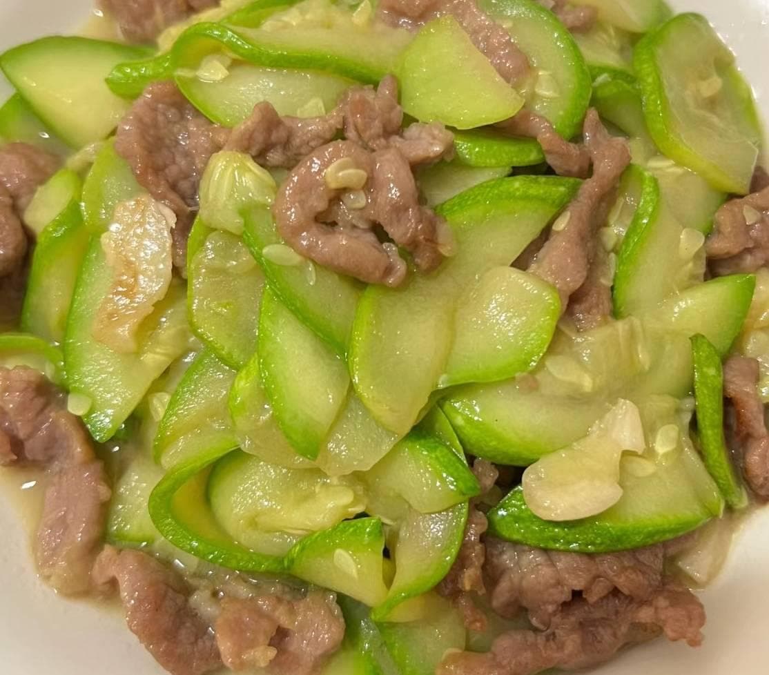 简单下饭菜——西葫芦炒肉