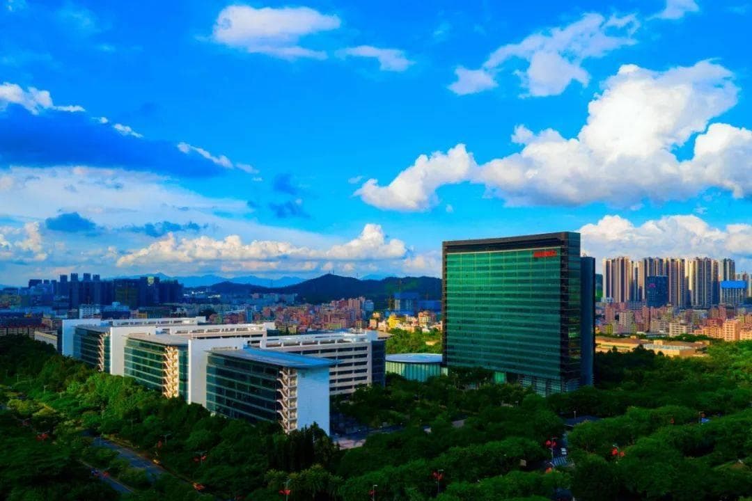 任正非：在悖论中舞蹈的战略家