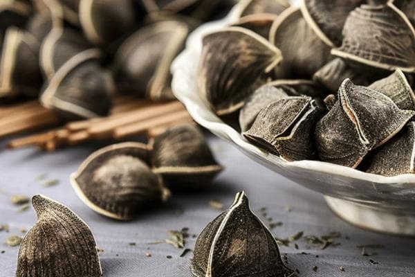 辣木籽：降三高护肝的养生佳品，六类人群不宜食用