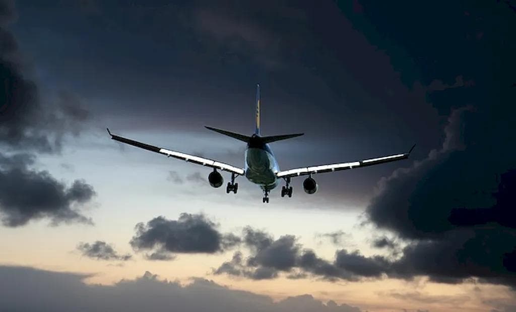 航电技术员：航空电子系统的技术守护者