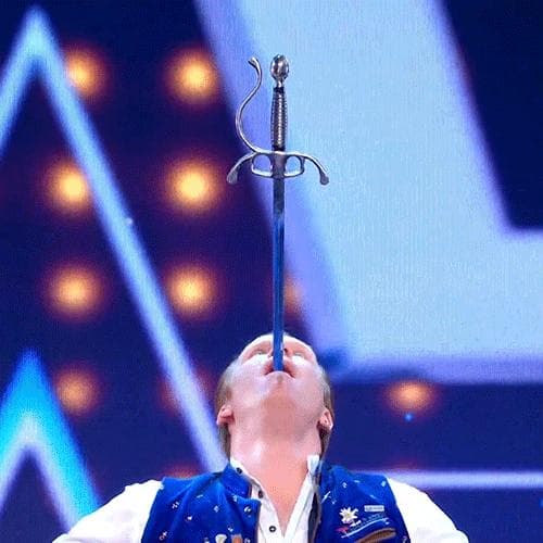 如果没有吞剑表演，这个关系到千万人健康的仪器就不会诞生