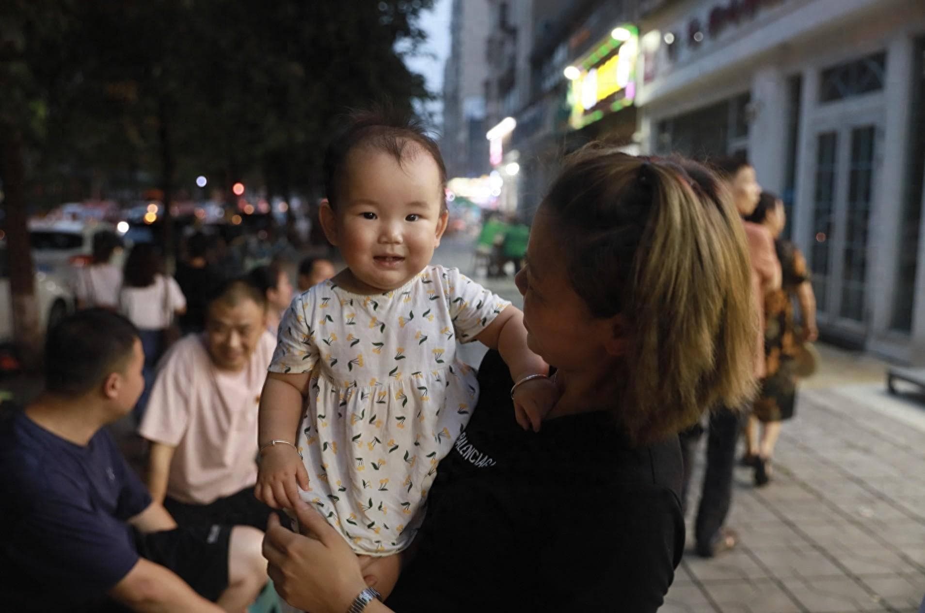 成都火锅和重庆火锅的区别是什么？为什么大家爱吃成都火锅？