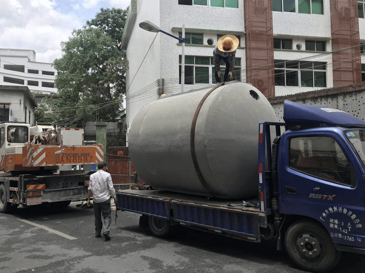 为什么清理整体式商砼化粪池要穿戴安全装备？