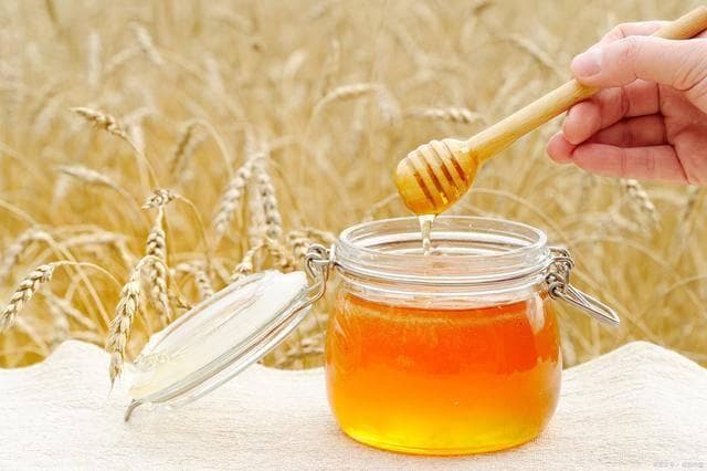 蜂蜜水有化痰止咳的作用吗？咳嗽可以喝蜂蜜吗？
