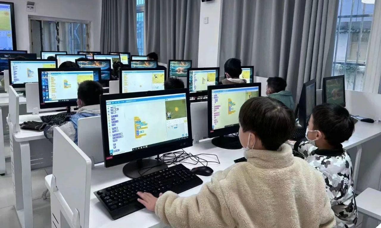 男孩学编程有前途吗？坦白讲！