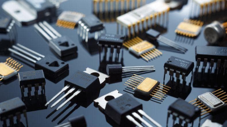 功率半导体器件：类型与应用解析