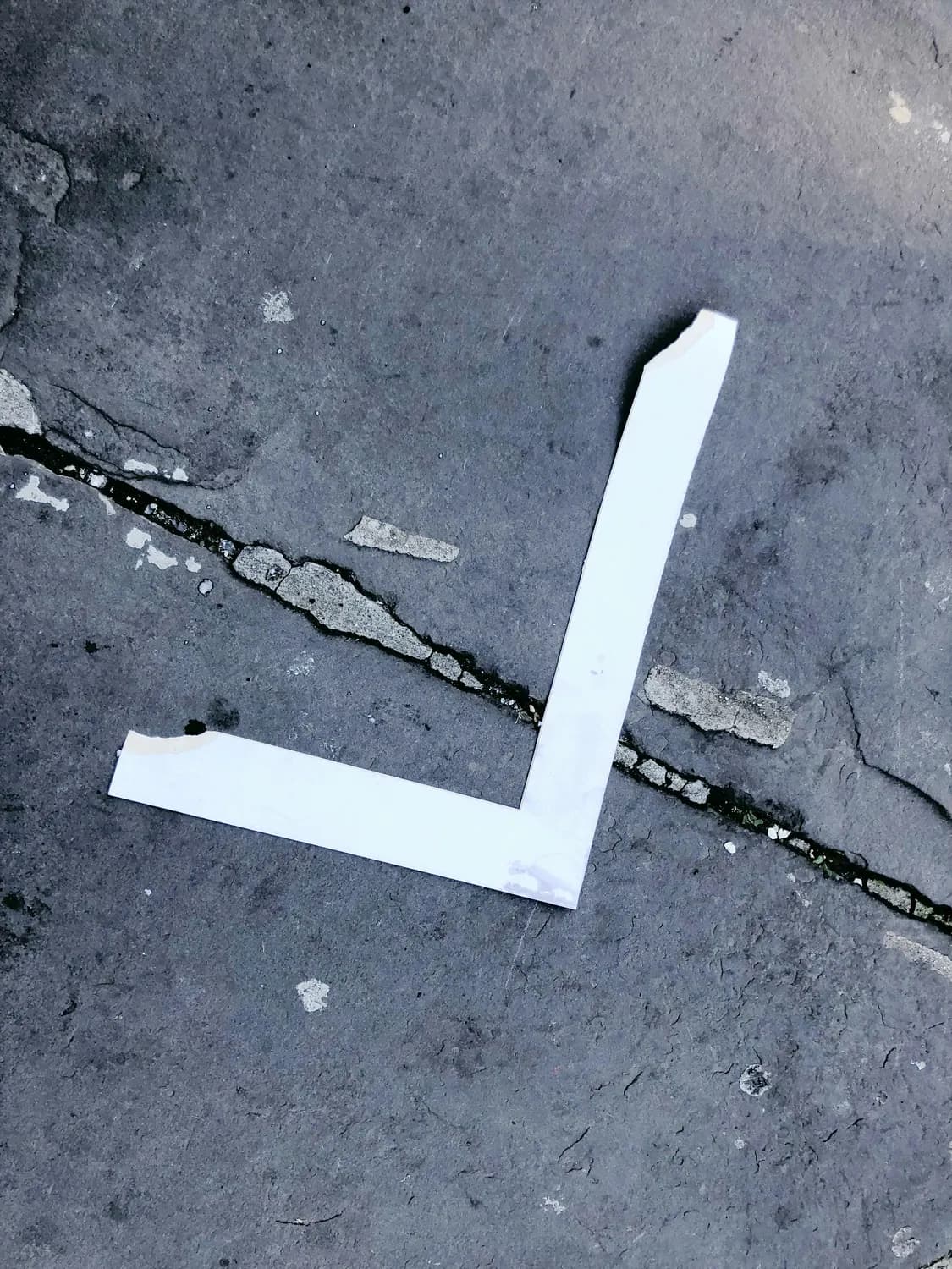 书法入门：“成”字斜钩的正确写法与练习技巧