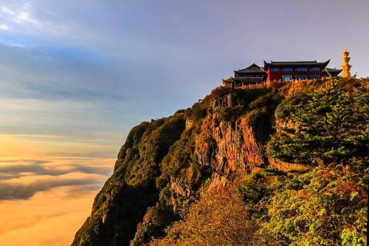峨眉山和乐山大佛：中国的世界文化和自然双重遗产