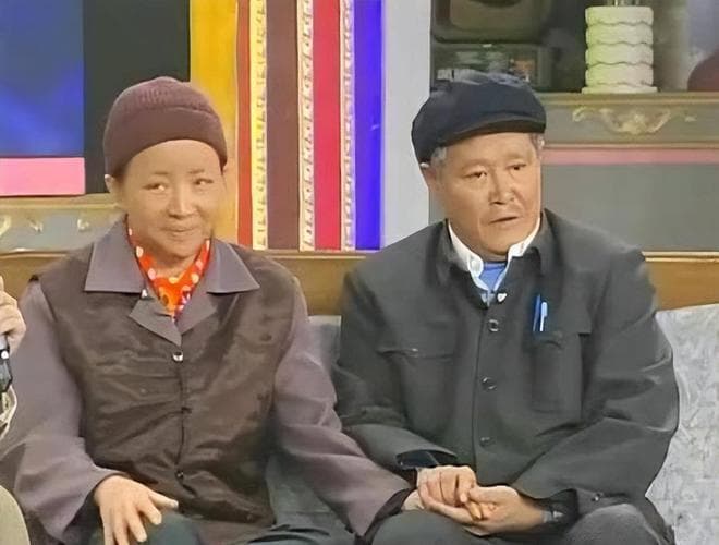 2006年春晚，赵本山严重失误，宋丹丹用只一招“瞒”过了观众