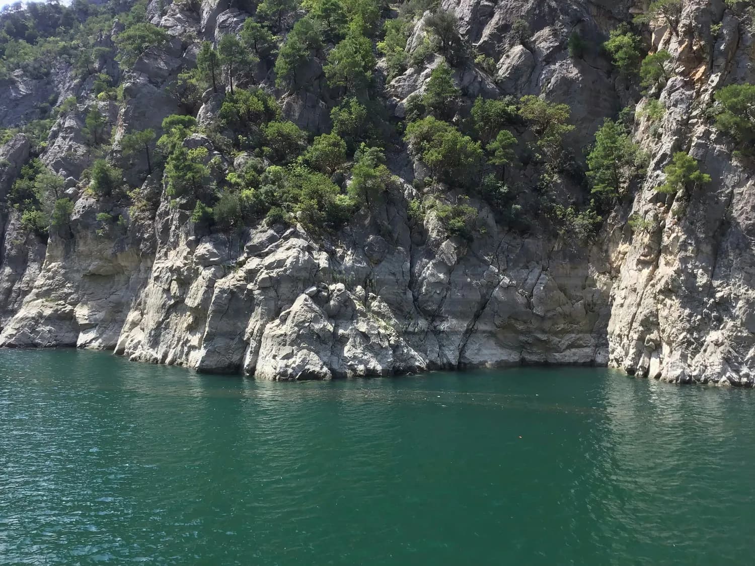 探秘大金湖：泰宁世界地质公园的水上丹霞奇观