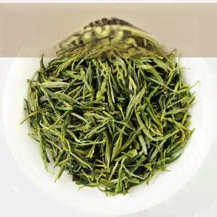 一杯茶的水量：准确测量方法与不同种类茶叶的水分对比