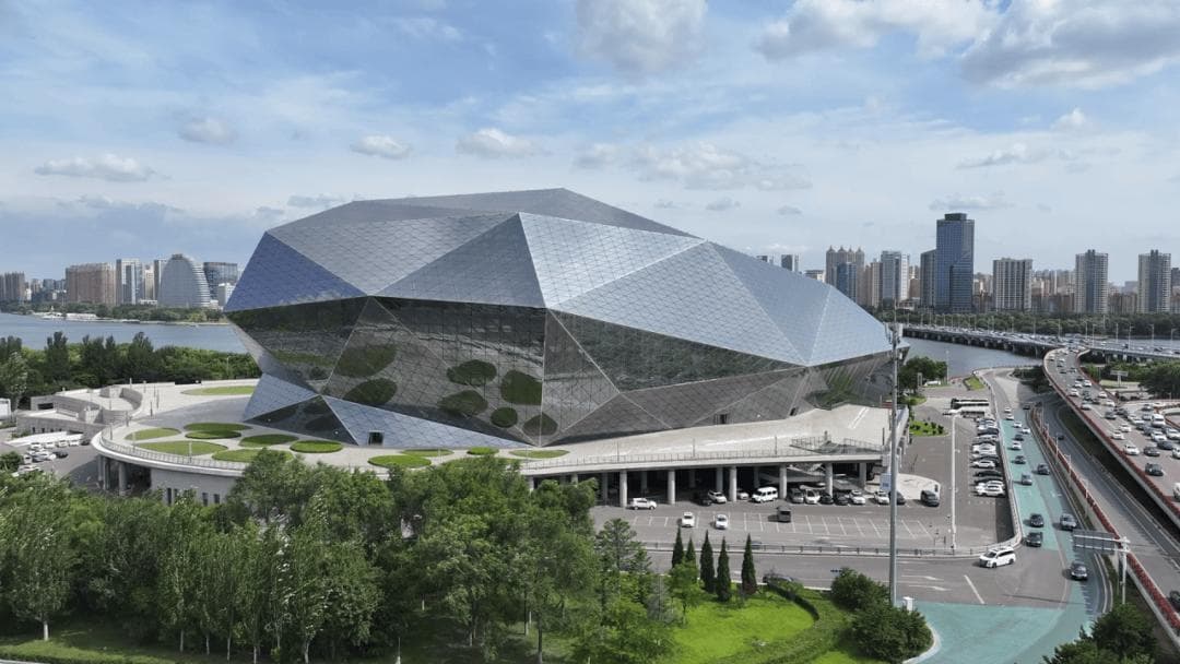 央视秋晚耀沈城，盛京大剧院演绎中外艺术经典