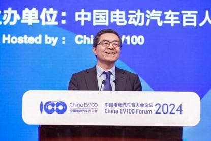 燃油车被新能源围攻，为什么不搞自动驾驶反击？不想？还是不能？
