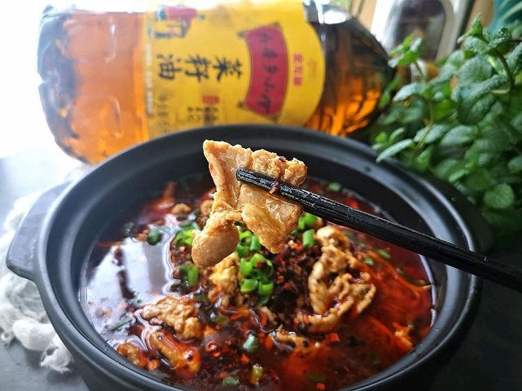 零基础也能学会的水煮肉片：9步做出餐厅级美味
