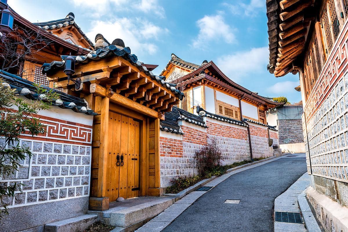 韩国十大必做活动：四季旅游综合指南