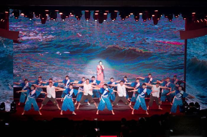 （新春走基层）从年夜饭到家常菜 浙江台州腊月已上演三百余场“村晚”