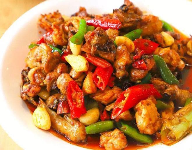 炒麻鸡来袭，麻辣爽口，让你一吃就爱上！