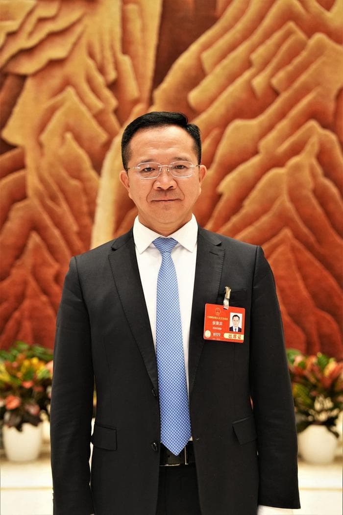 侯景滨代表：印刷行业“绿色升级”培育新质生产力