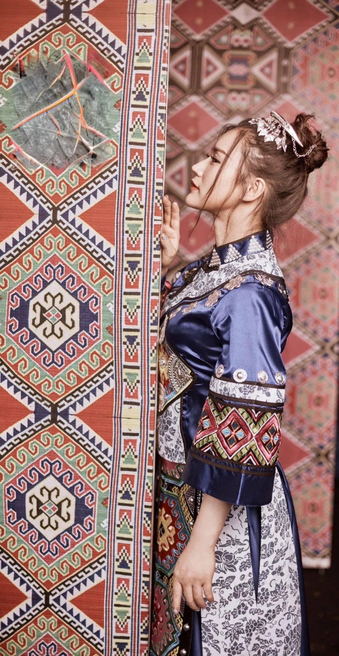 西兰卡普登上《VOGUE》，读懂民族非遗文化的迭代与进化