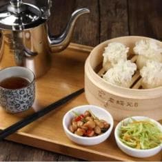 呼和浩特烧卖：一两八个的美食传奇
