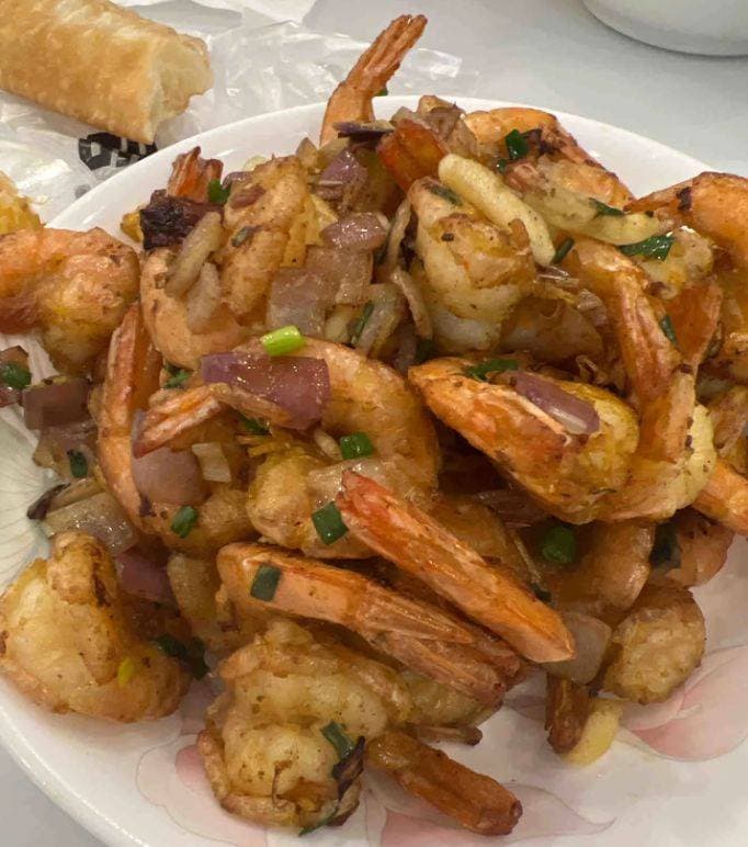 椒盐大虾：香辣咸鲜，一口难忘的味道