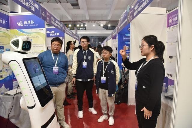 中国“以赛促创”激发科技创新的青春力量