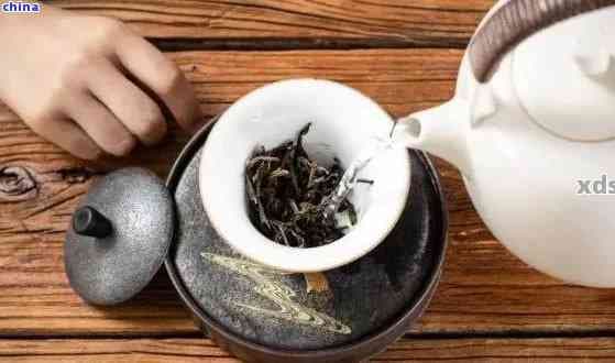 花茶与普洱茶冲泡技巧：全面指南，让你轻松掌握泡茶的艺术
