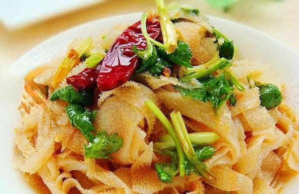 爽脆红油牛百叶：牛肚选材与调味技巧全解析